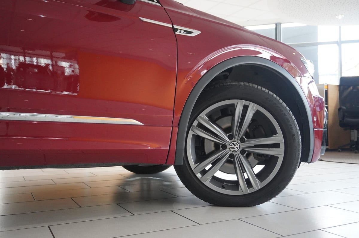 Volkswagen Tiguan Allspace 2.0D 4M R-LINE 7-SITZER NAVI AHK foto 6