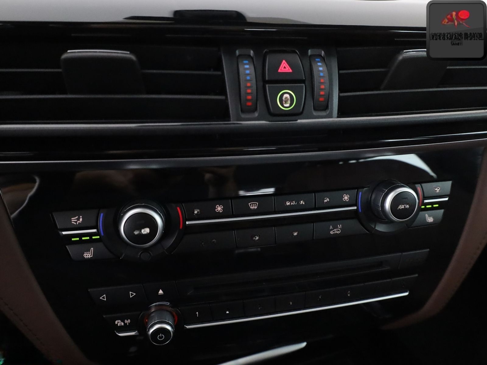 BMW X5 xDrive50i M SPORT BANG+O HIGH-END,HUD,MEMORY foto 24