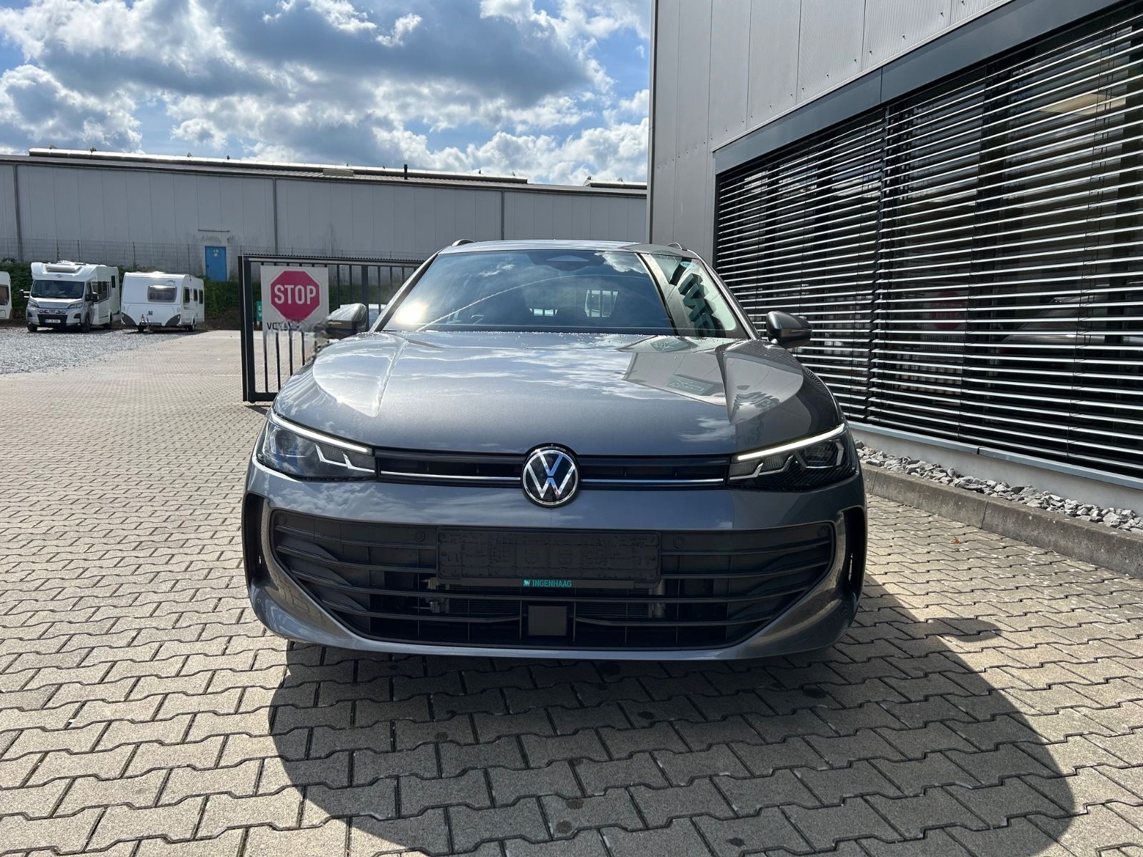 Volkswagen Passat Variant 1.5 eTSI DSG Navi Shz foto 2