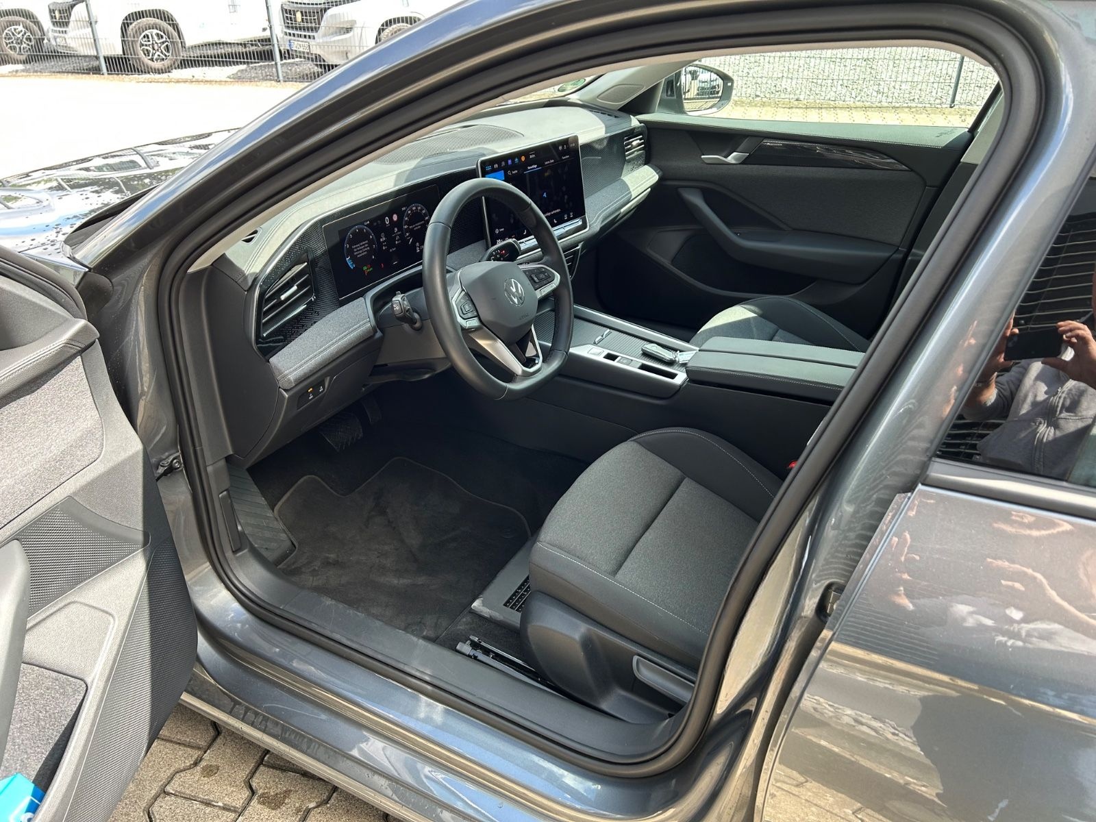 Volkswagen Passat Variant 1.5 eTSI DSG Navi Shz foto 11