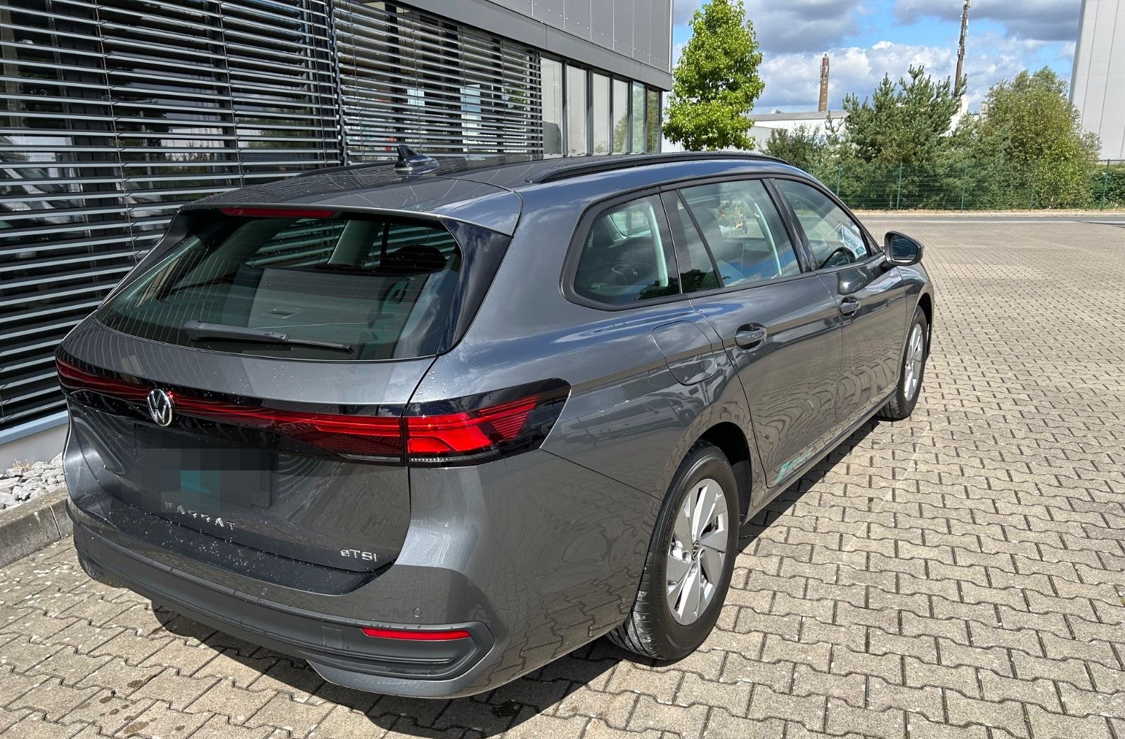 Volkswagen Passat Variant 1.5 eTSI DSG Navi Shz foto 6