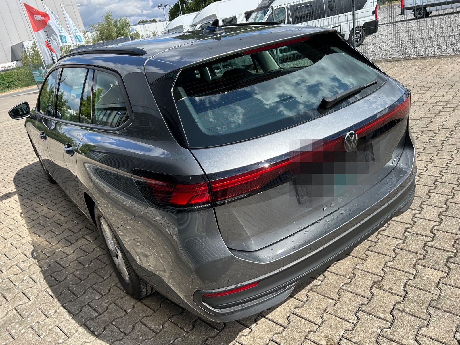 Volkswagen Passat Variant 1.5 eTSI DSG Navi Shz foto 8