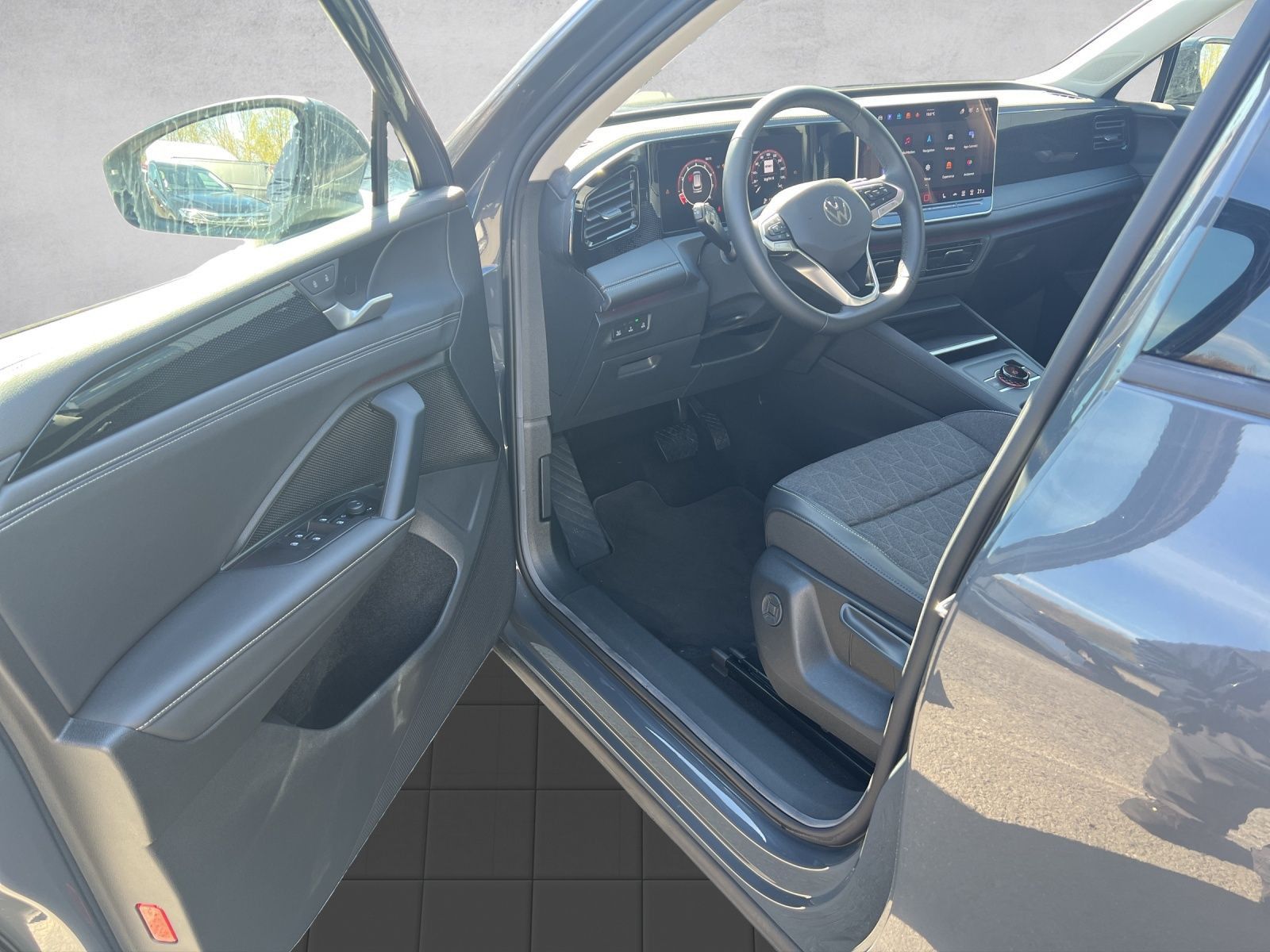 Volkswagen Tiguan Life 1.5 eTSI DSG*LED*AHK*ACC*Klima foto 16