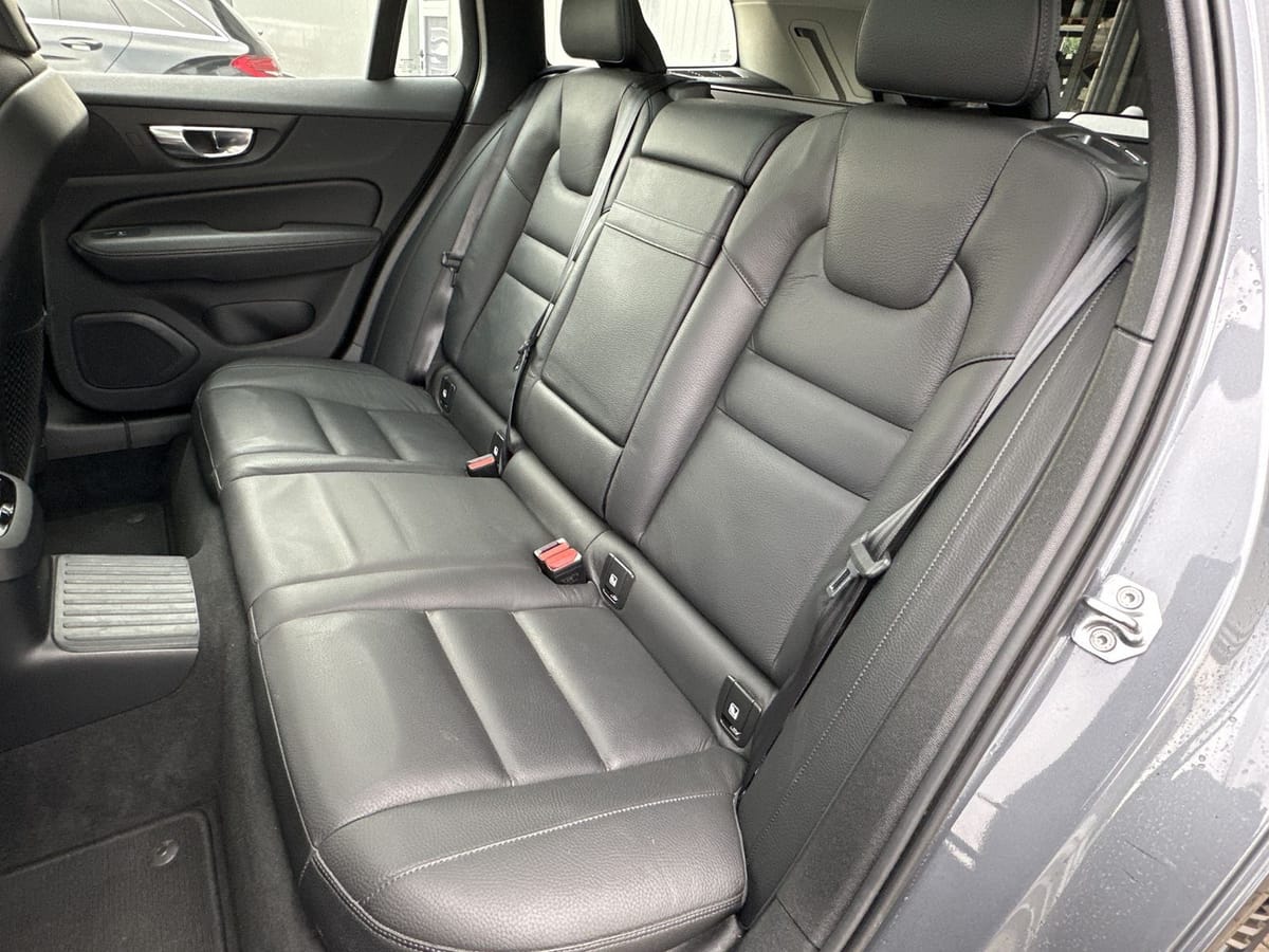 Volvo V60 Inscription Plug-In Hybrid AWD NAV LED foto 11