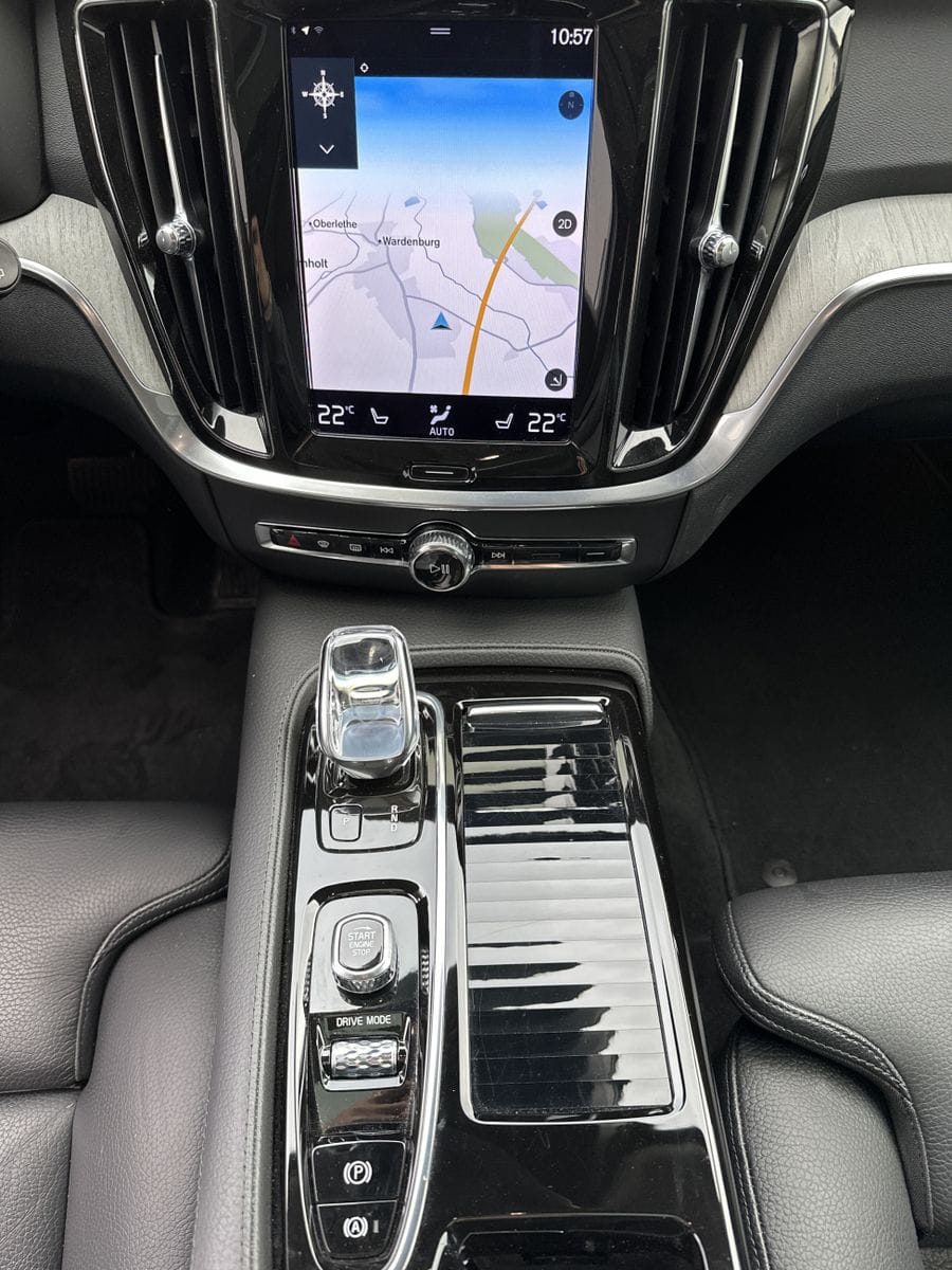 Volvo V60 Inscription Plug-In Hybrid AWD NAV LED foto 13