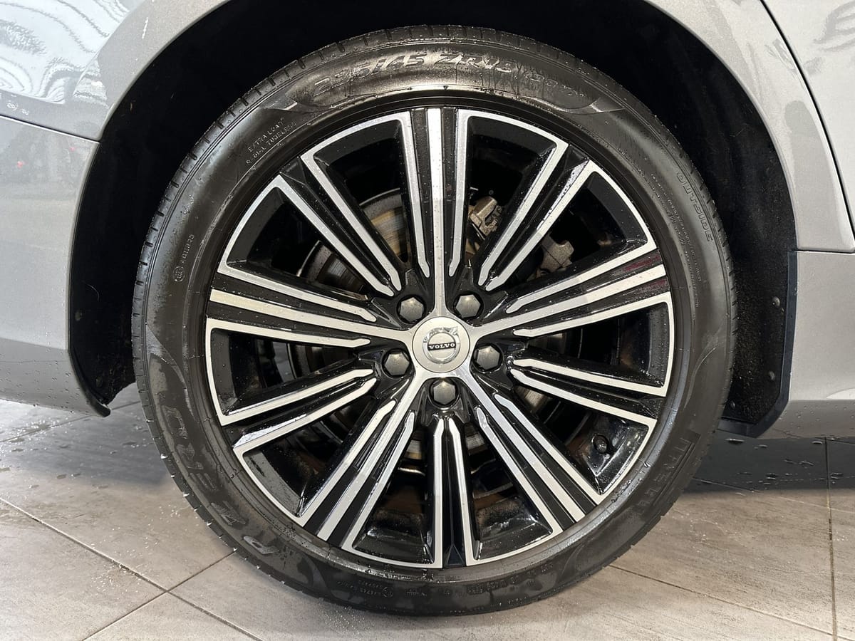 Volvo V60 Inscription Plug-In Hybrid AWD NAV LED foto 3
