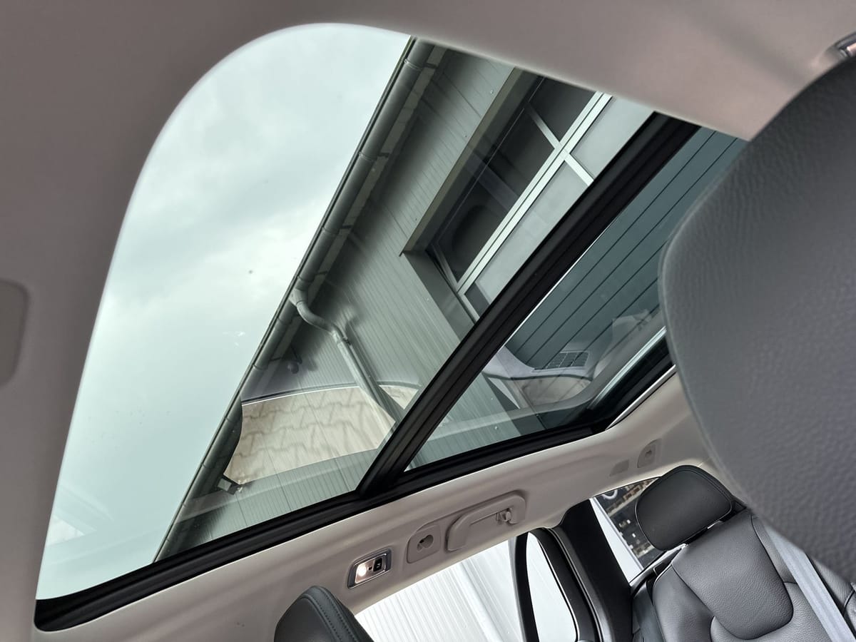 Volvo V60 Inscription Plug-In Hybrid AWD NAV LED foto 10