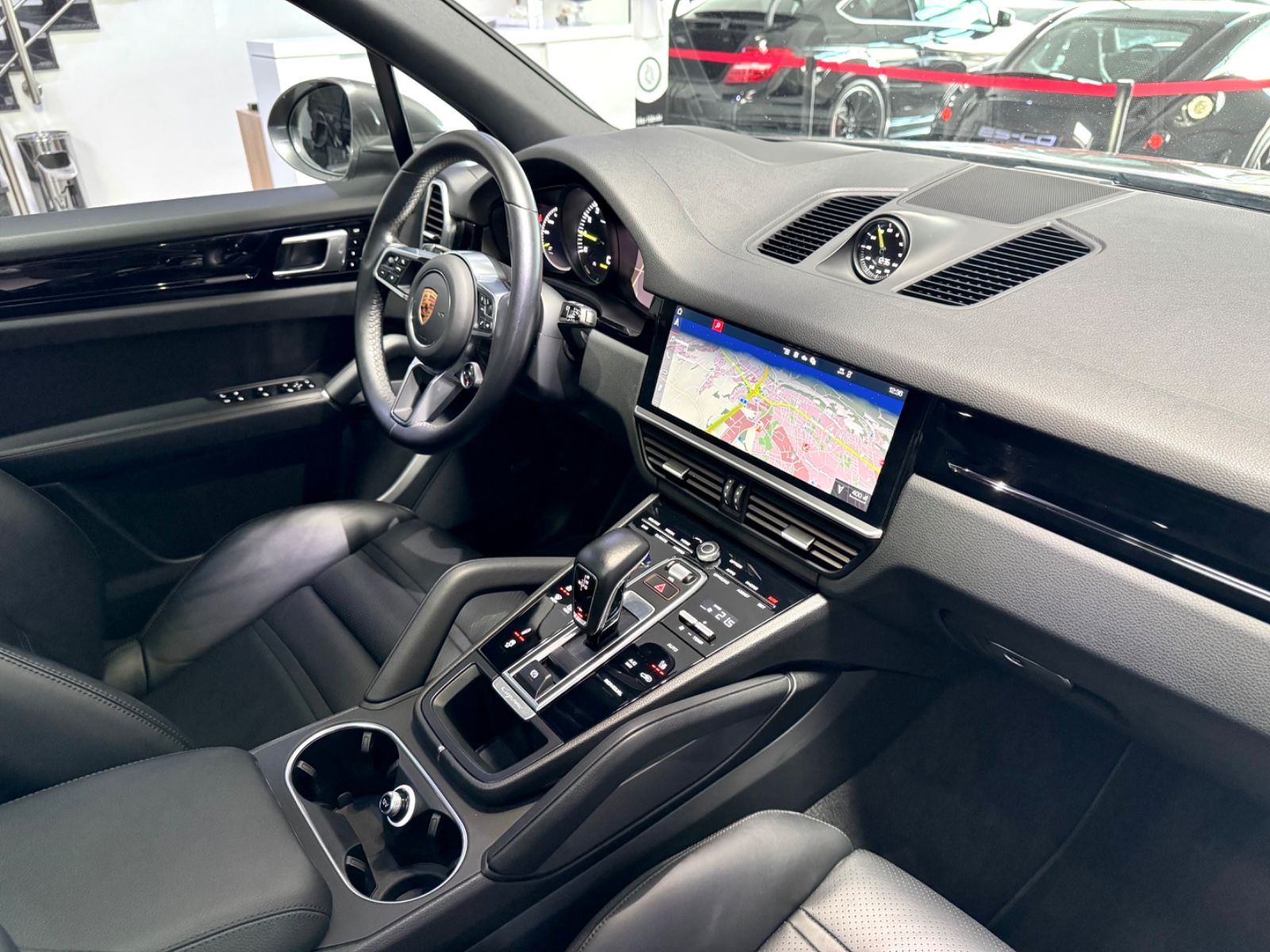 Porsche CAYENNE E-HYBRID HEAD-UP PANO SPORT-CHRONO 21" foto 2