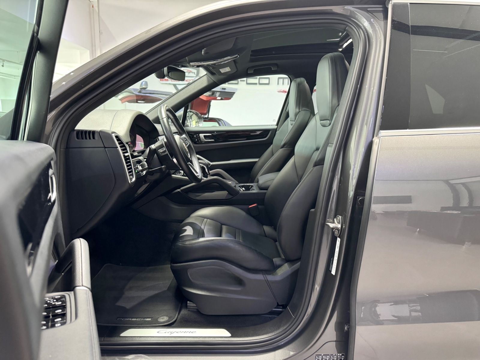 Porsche CAYENNE E-HYBRID HEAD-UP PANO SPORT-CHRONO 21" foto 14