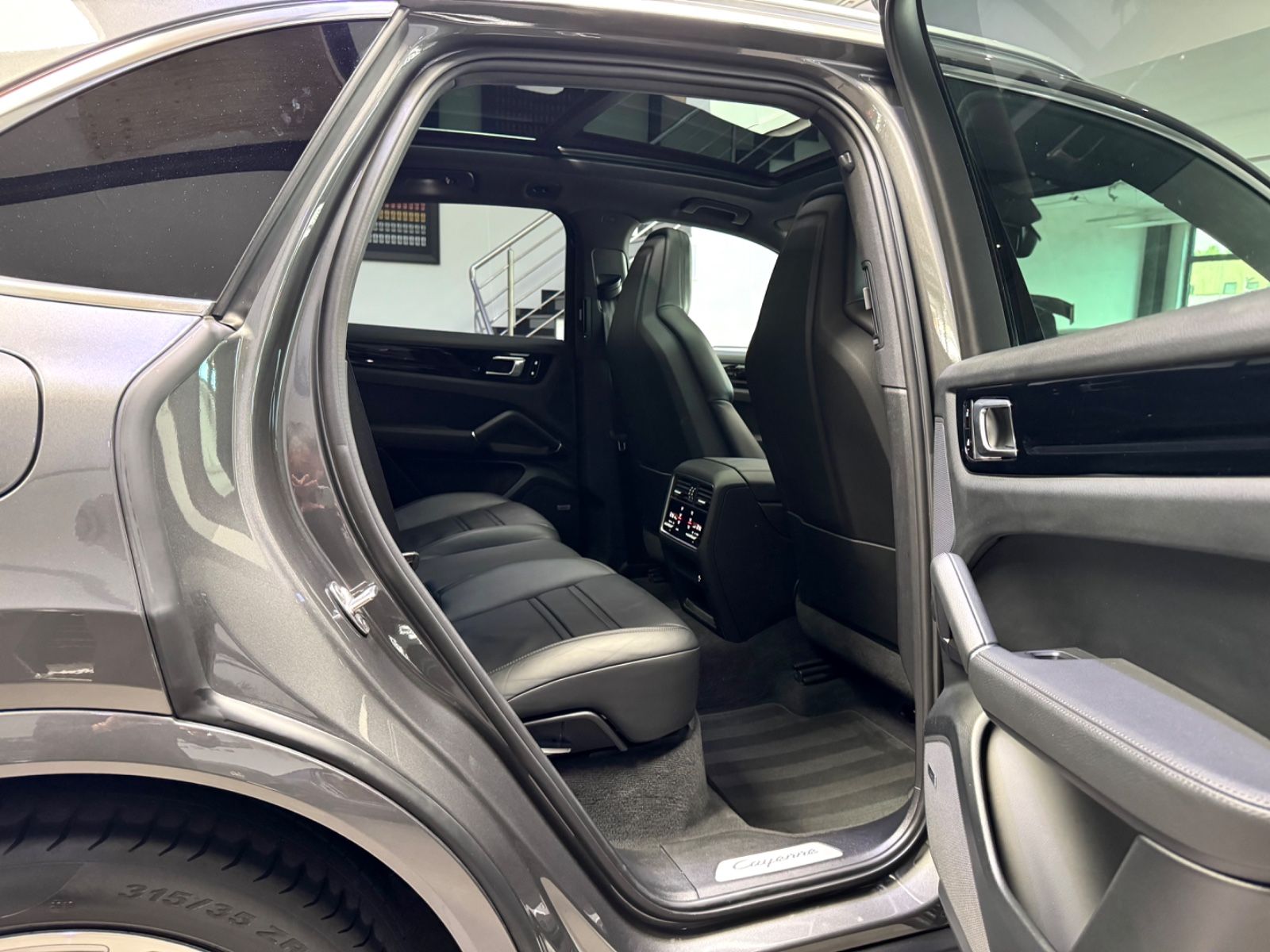 Porsche CAYENNE E-HYBRID HEAD-UP PANO SPORT-CHRONO 21" foto 20