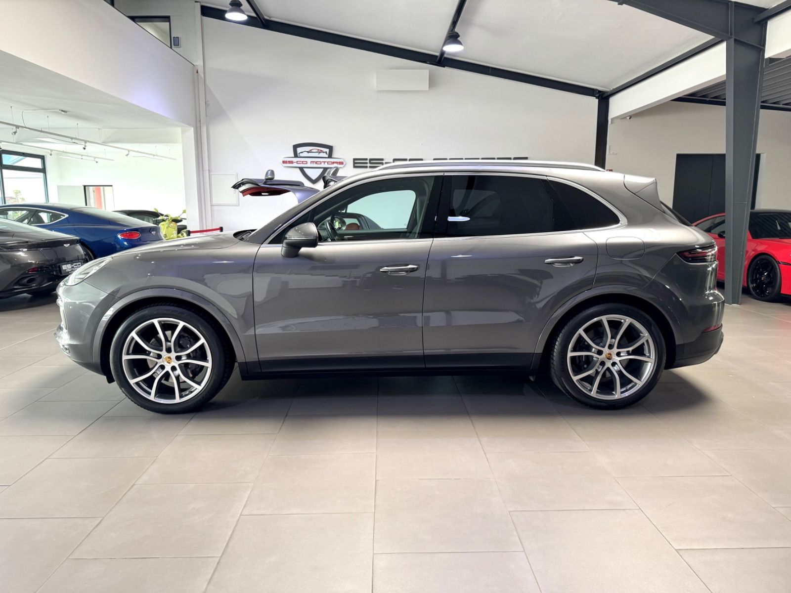 Porsche CAYENNE E-HYBRID HEAD-UP PANO SPORT-CHRONO 21" foto 3