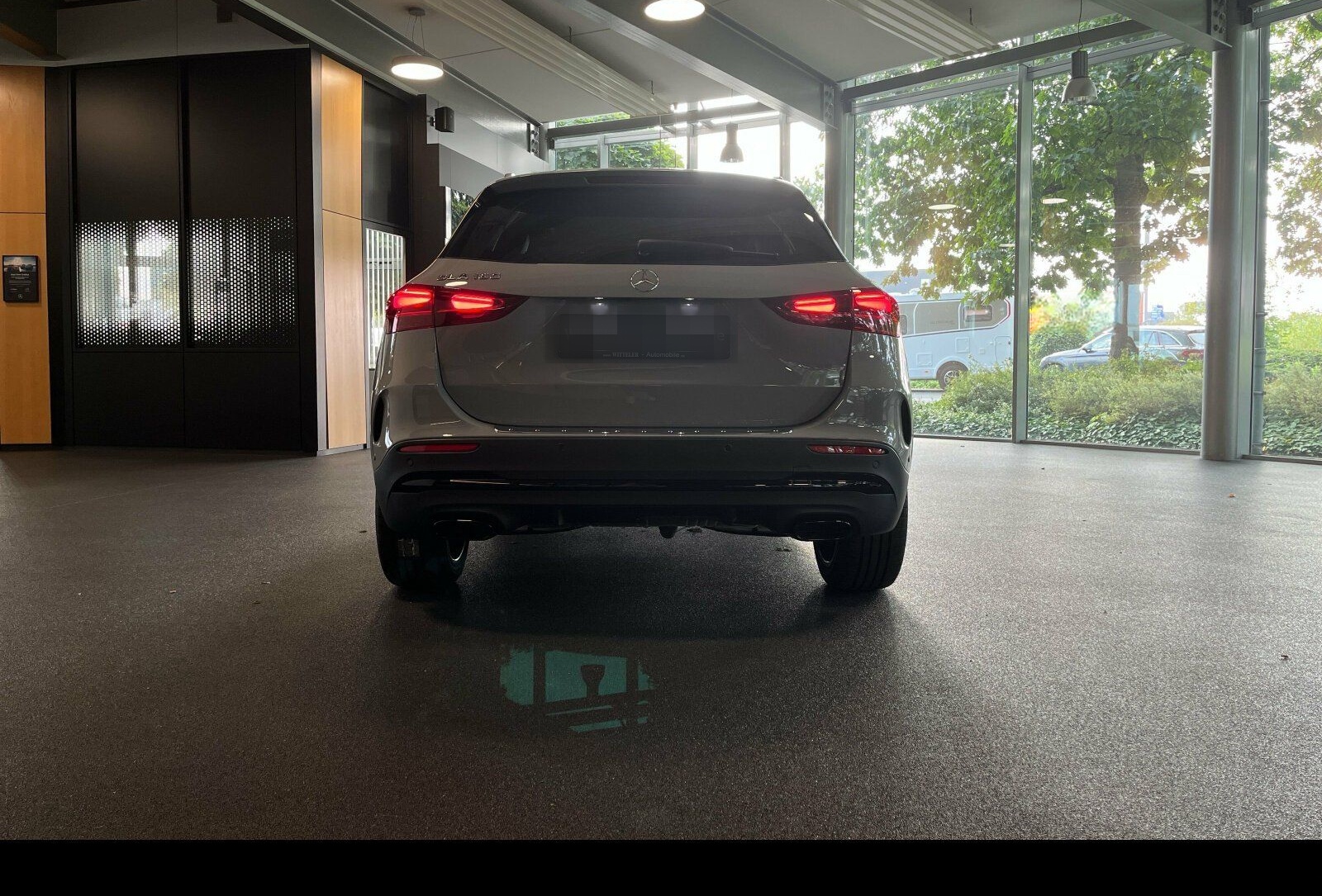 Mercedes-Benz GLA 180 AMG-Line AHK/LED/Kamera/Night/Distronic foto 11