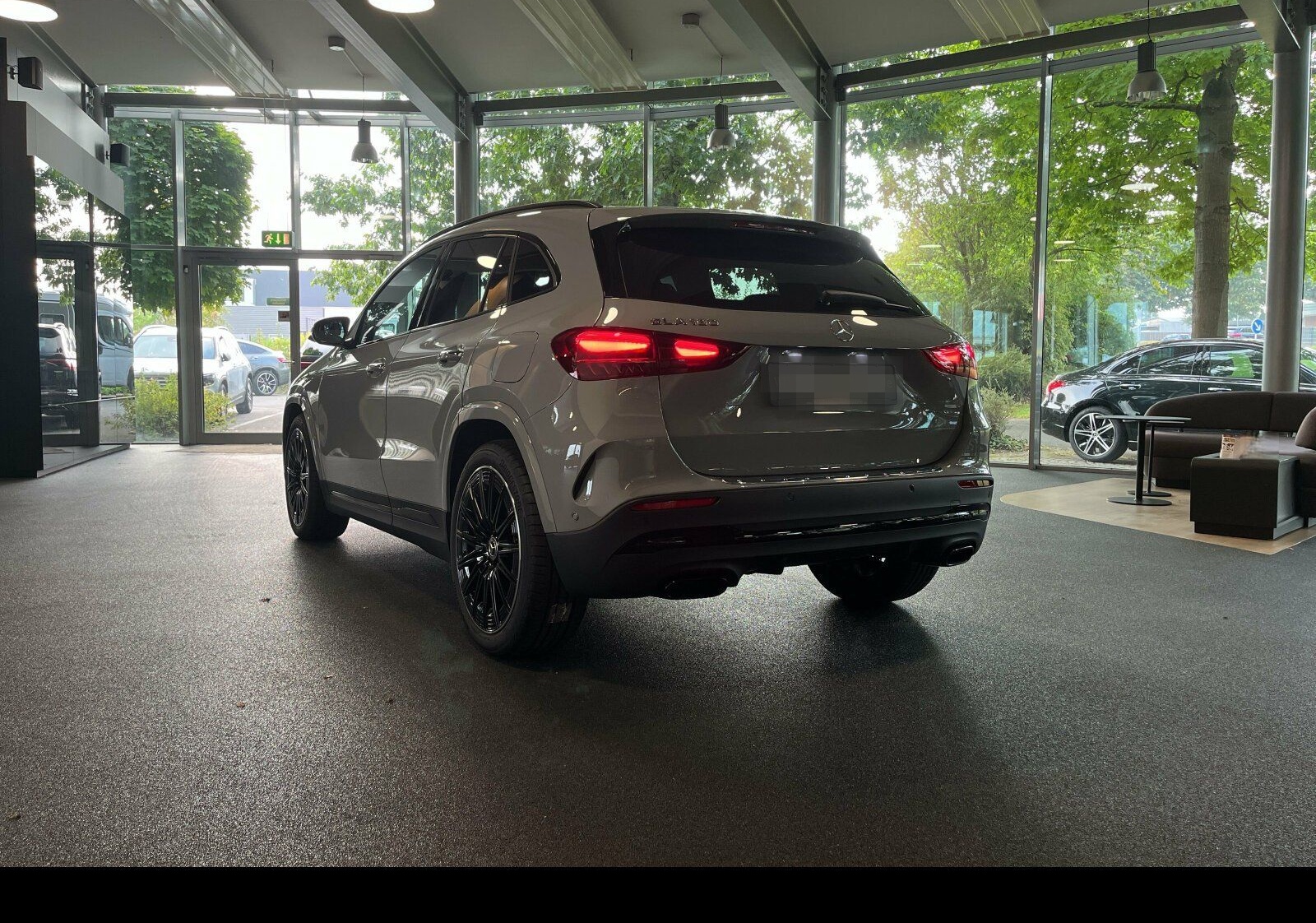Mercedes-Benz GLA 180 AMG-Line AHK/LED/Kamera/Night/Distronic foto 12