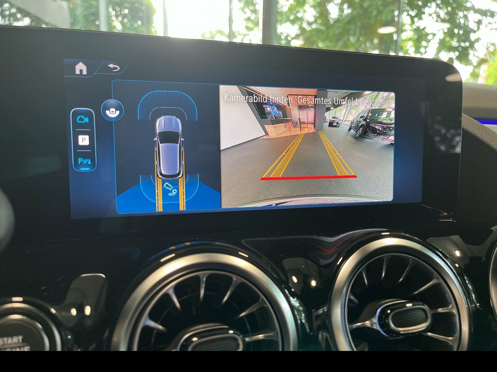 Mercedes-Benz GLA 180 AMG-Line AHK/LED/Kamera/Night/Distronic foto 22