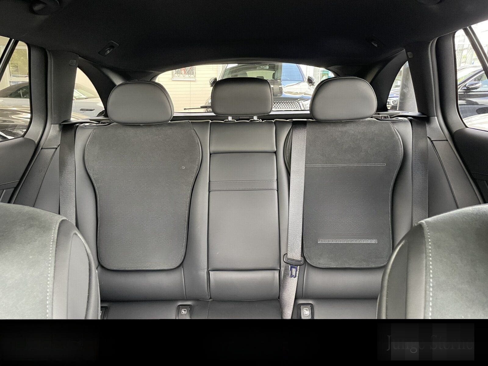 Mercedes-Benz C 300 e T AMG HuD+DIGITAL+Distr+AdvSound+Kamera foto 15