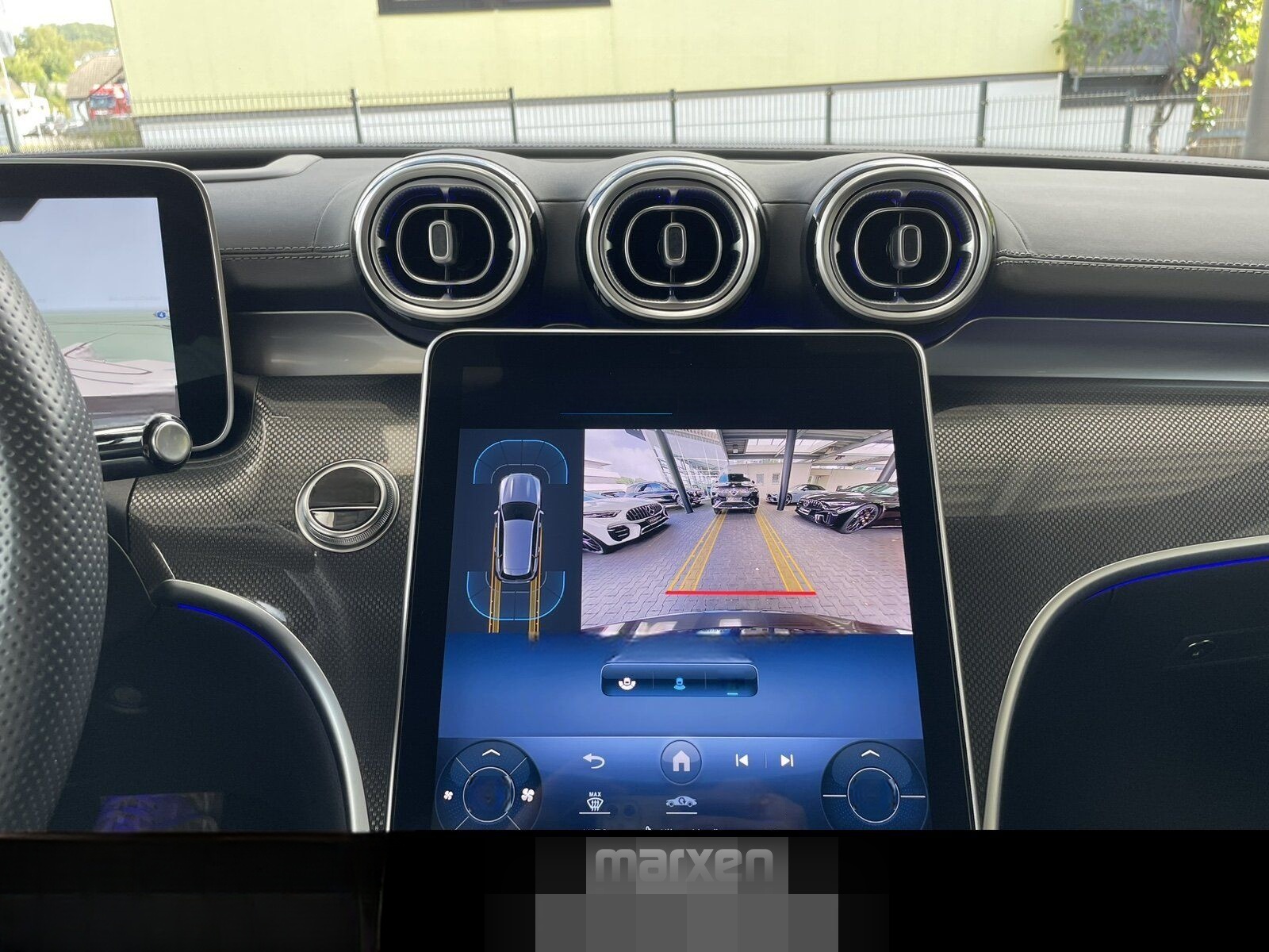 Mercedes-Benz C 300 e T AMG HuD+DIGITAL+Distr+AdvSound+Kamera foto 23