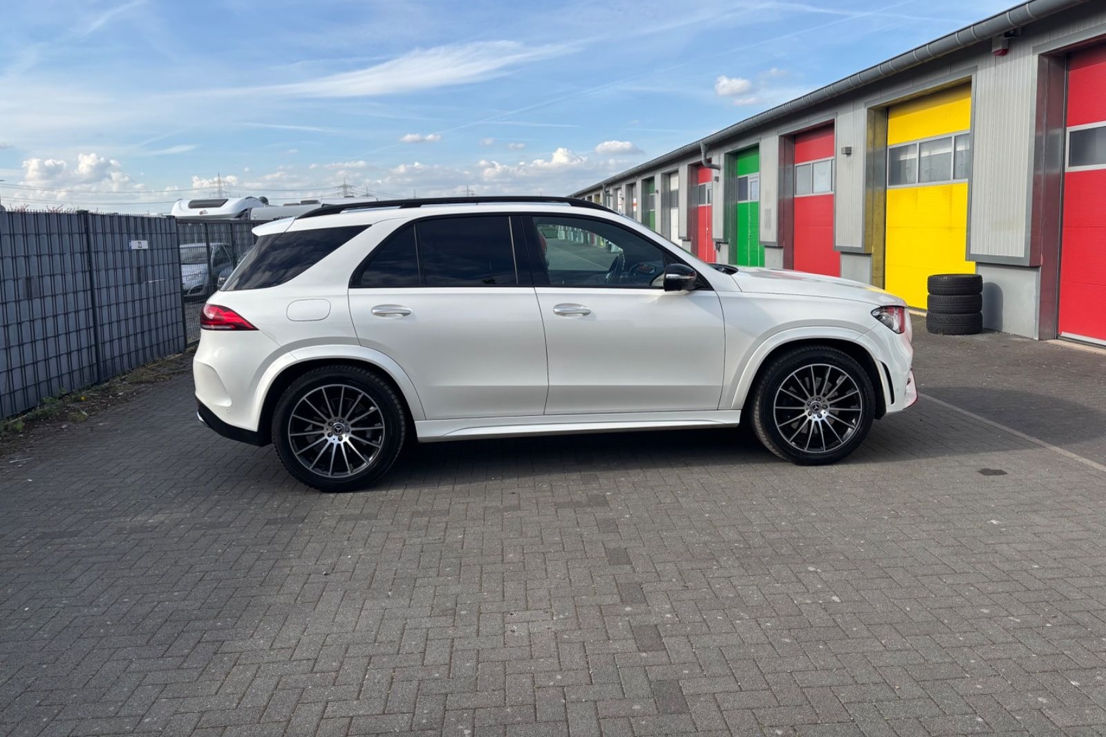 Mercedes-Benz GLE 350 d 4Matic AMG LINE foto 4