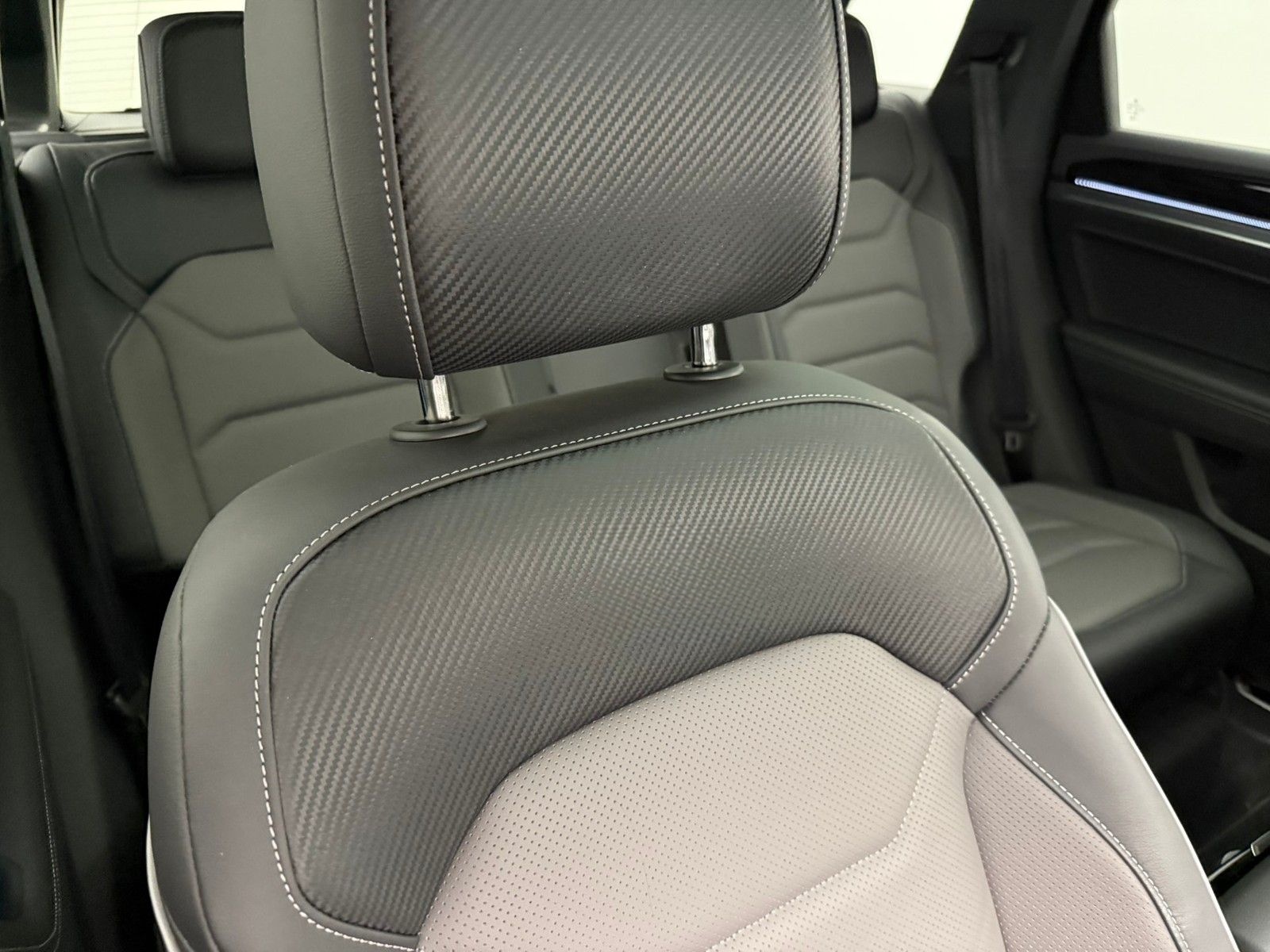 Volkswagen Touareg PA V6 TDI Autom. 4M R-Line Black22Pano foto 4