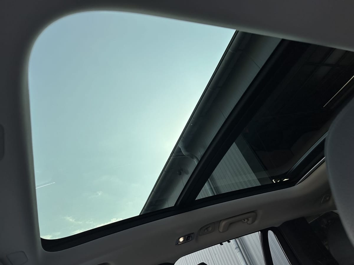 Volvo XC90 B5 AWD Momentum Pro NAV LED VC PANO AHK H&K foto 11