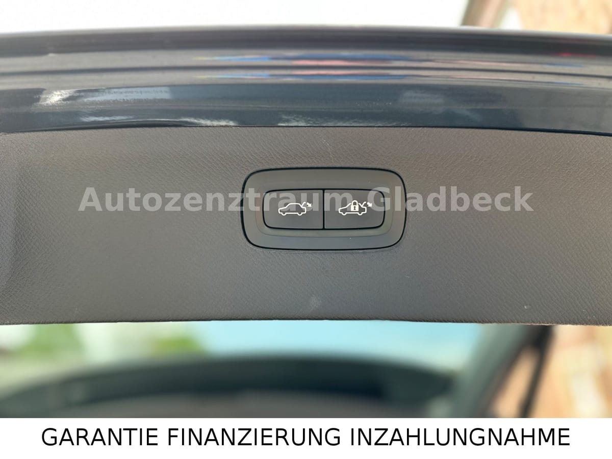 Volvo XC90 Momentum Pro AWD foto 13
