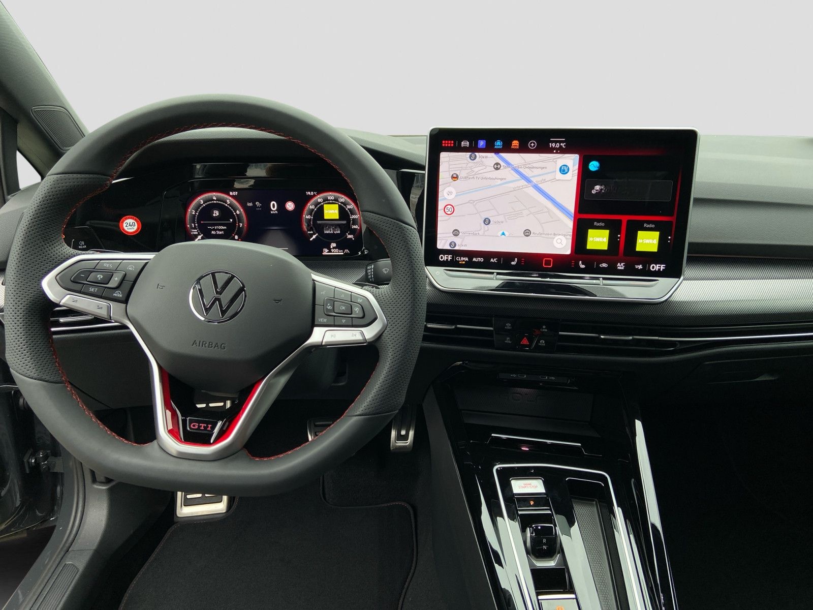 Volkswagen Golf GTI 2.0 TSI DSG BUS IQ.LIGHT AREA M+S foto 6