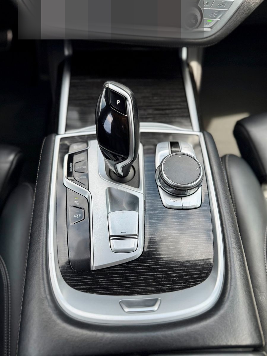 BMW 730 Baureihe 7 Lim 730 d xDrive*M-Paket* foto 17