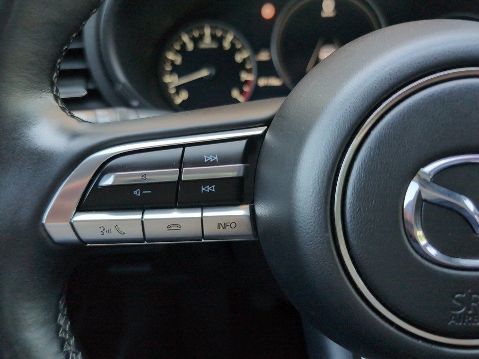 Mazda 3 FB 2.0-X Selection+DESIGN-+ACTIVESENSE+BOSE+1. foto 13