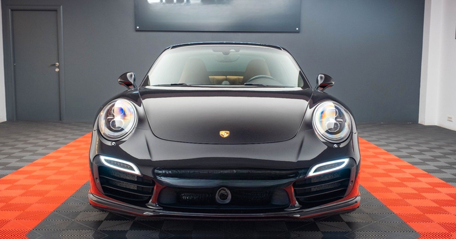 Porsche 911 Turbo S 991 foto 11