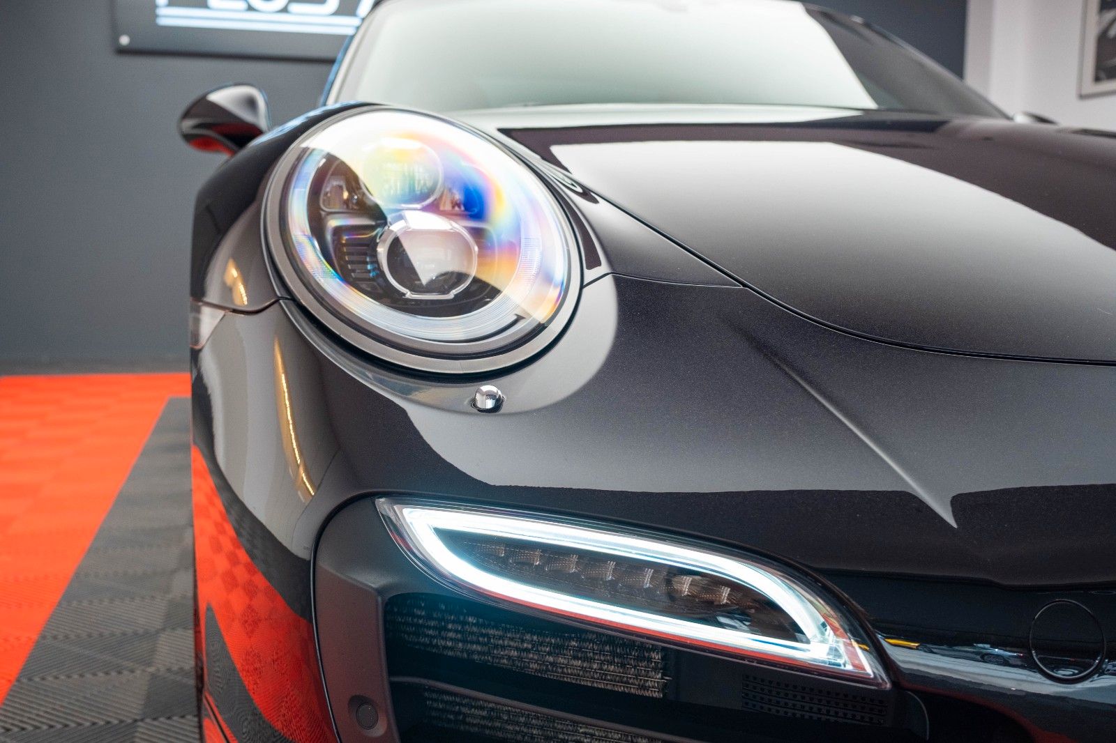 Porsche 911 Turbo S 991 foto 13