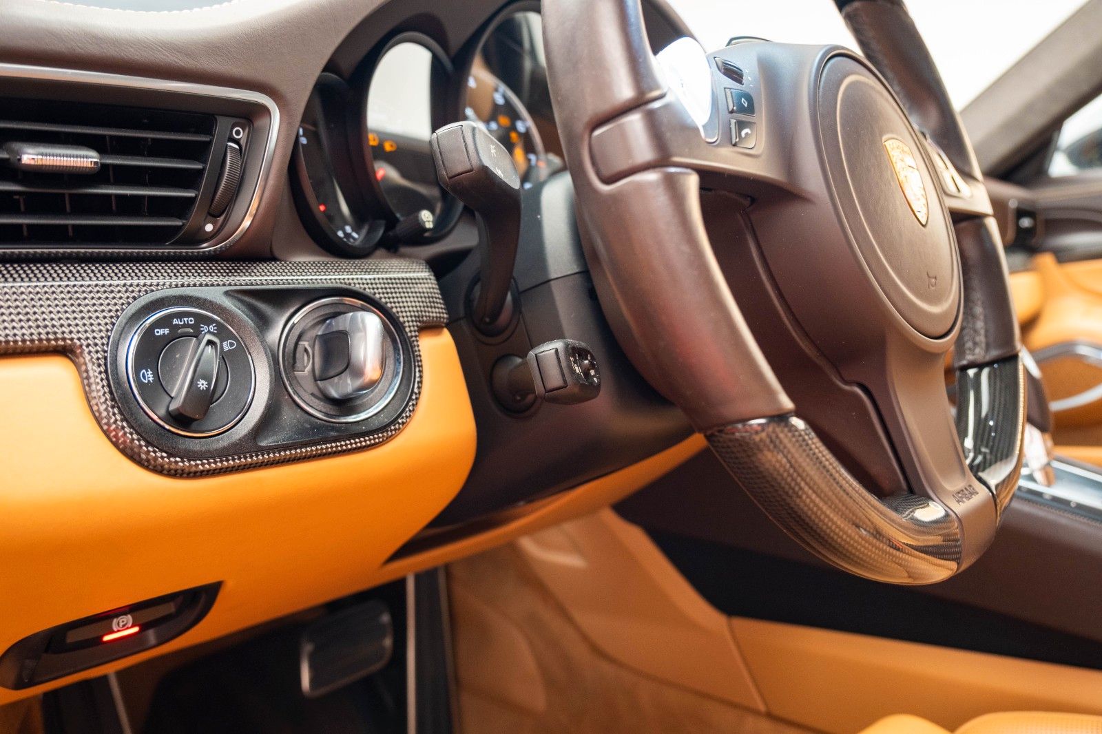 Porsche 911 Turbo S 991 foto 17