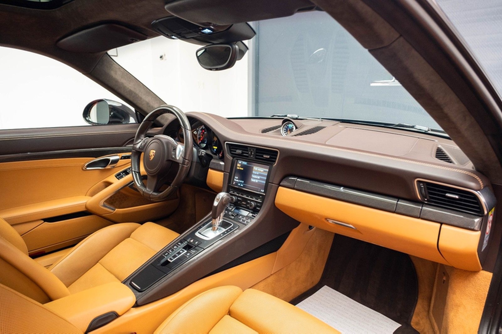 Porsche 911 Turbo S 991 foto 26