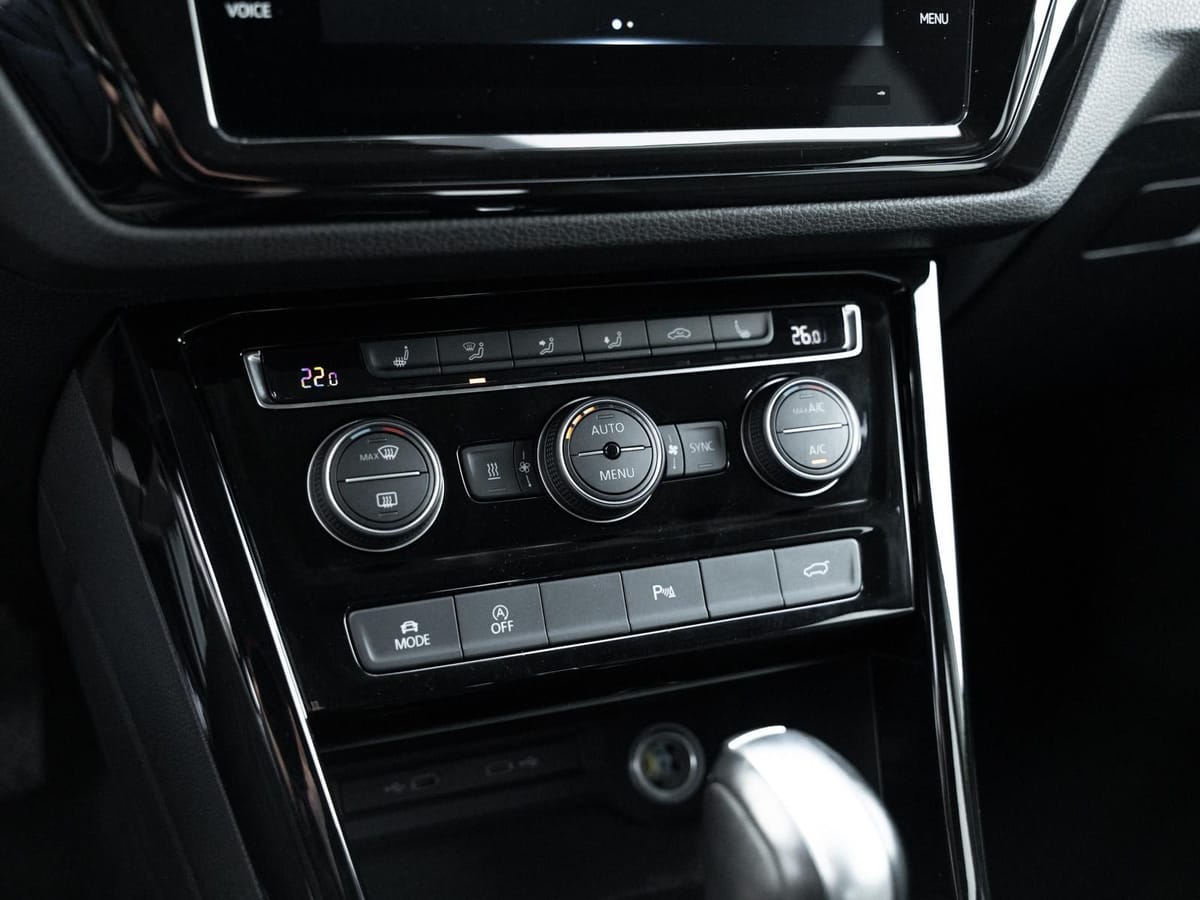 Volkswagen Touran Highline Family AHK Design-Pak BlackStyle foto 20