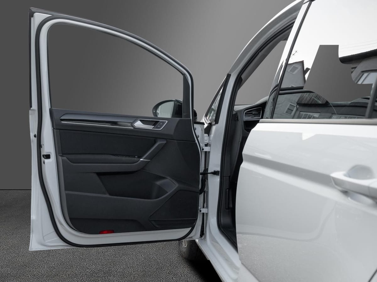 Volkswagen Touran Highline Family AHK Design-Pak BlackStyle foto 24