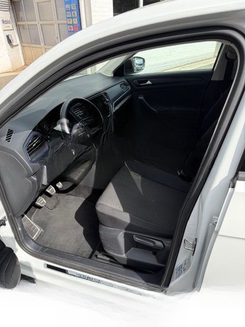 Volkswagen T-Roc 1.0 TSI "UNITED" -NAVI-ALU-App-PDC foto 10