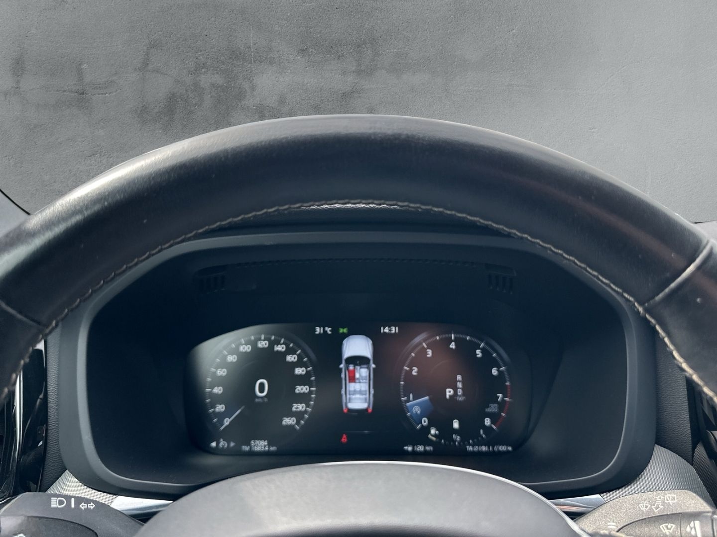 Volvo XC60 R Design 2WD B4 AHK Leder Digitales Cockpit foto 16