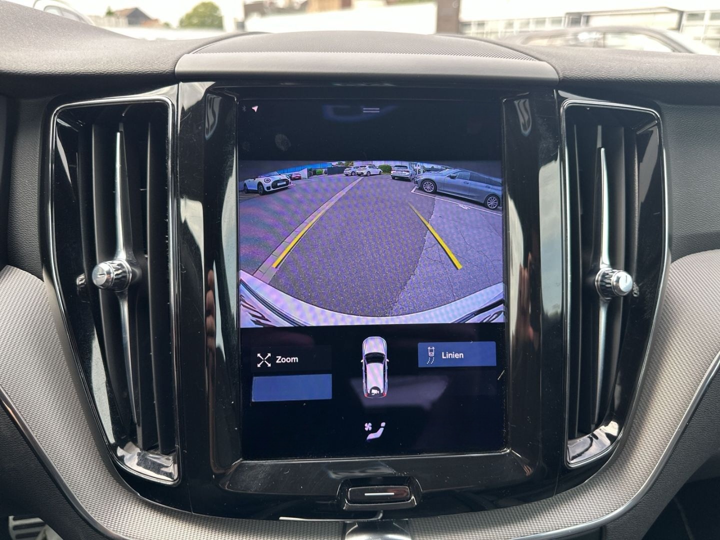 Volvo XC60 R Design 2WD B4 AHK Leder Digitales Cockpit foto 19