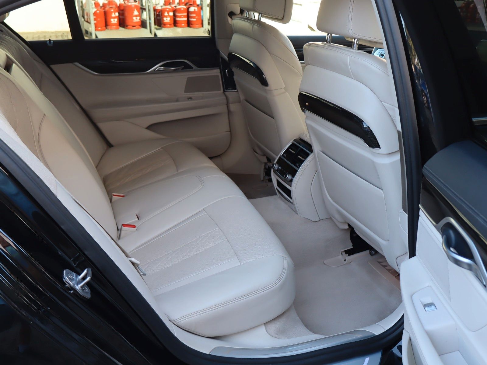 BMW 740d xDrive foto 11