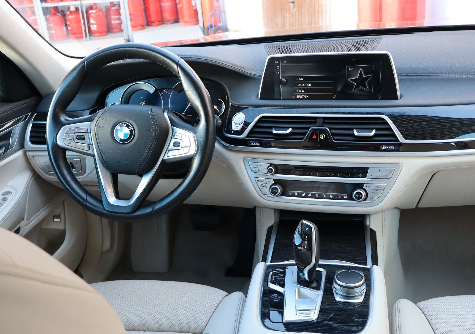 BMW 740d xDrive foto 12