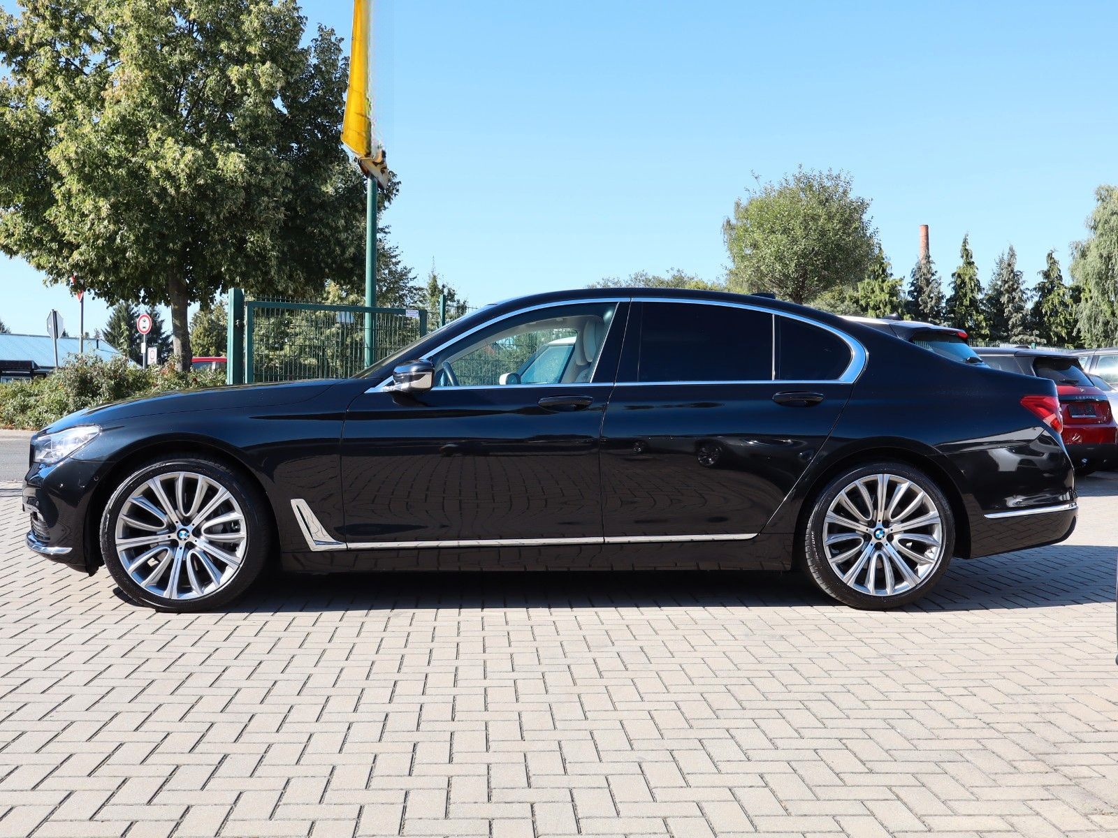 BMW 740d xDrive foto 8