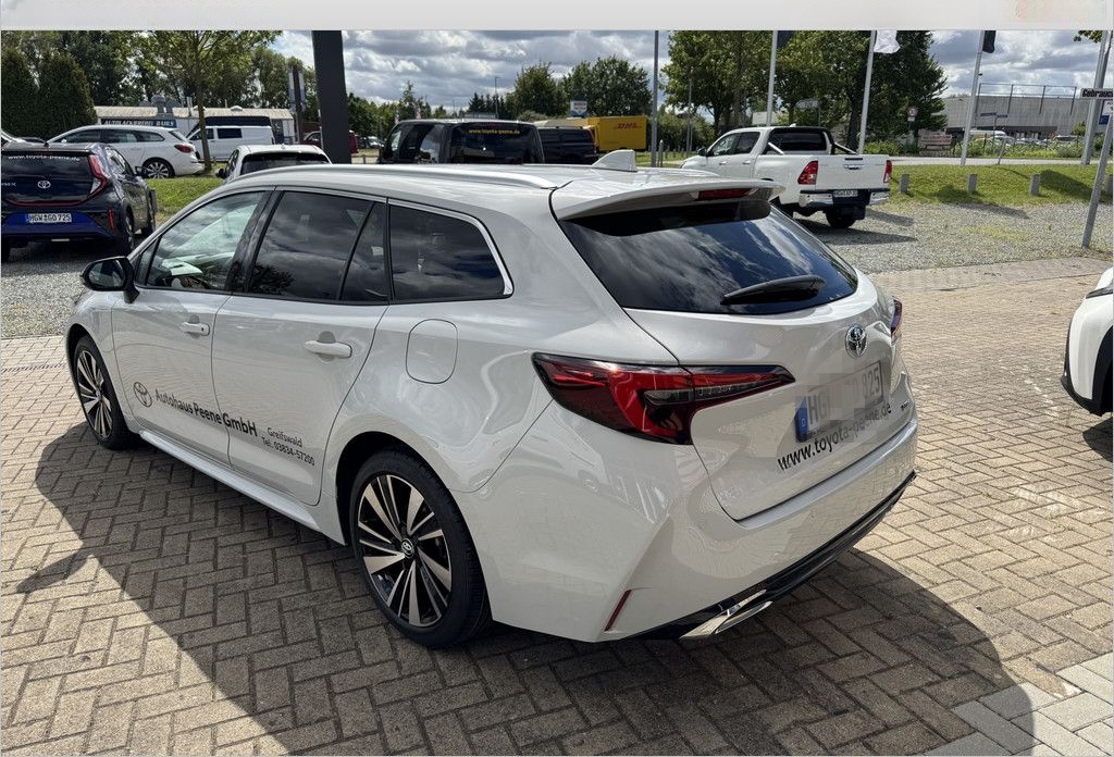 Toyota Corolla Touring Sports 2.0 Hybrid Teamplayer LED foto 2