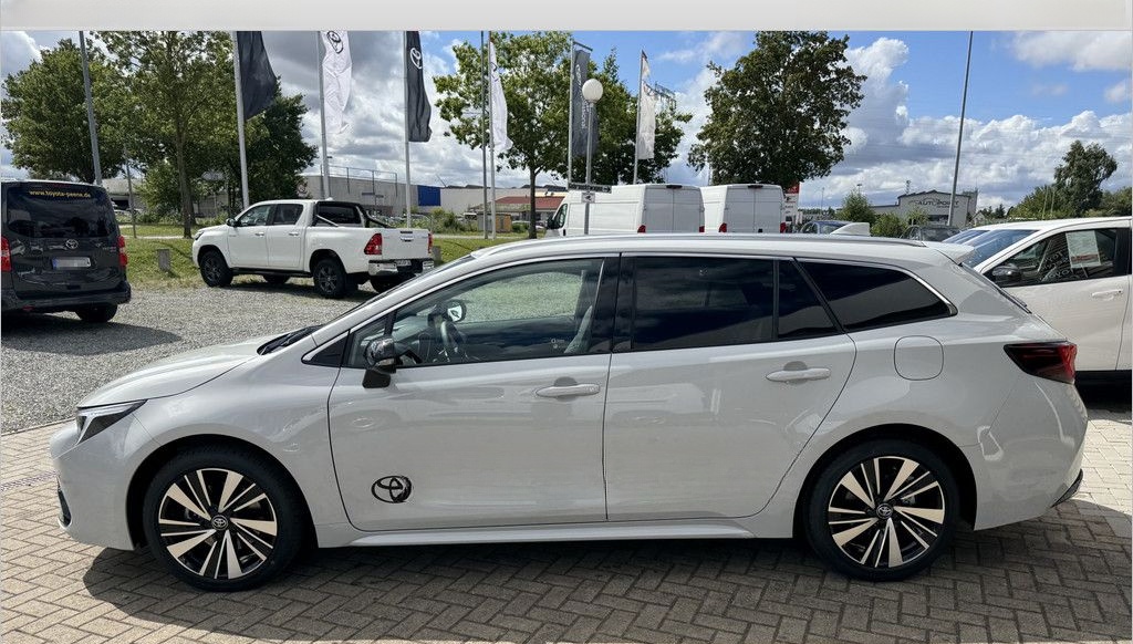 Toyota Corolla Touring Sports 2.0 Hybrid Teamplayer LED foto 3