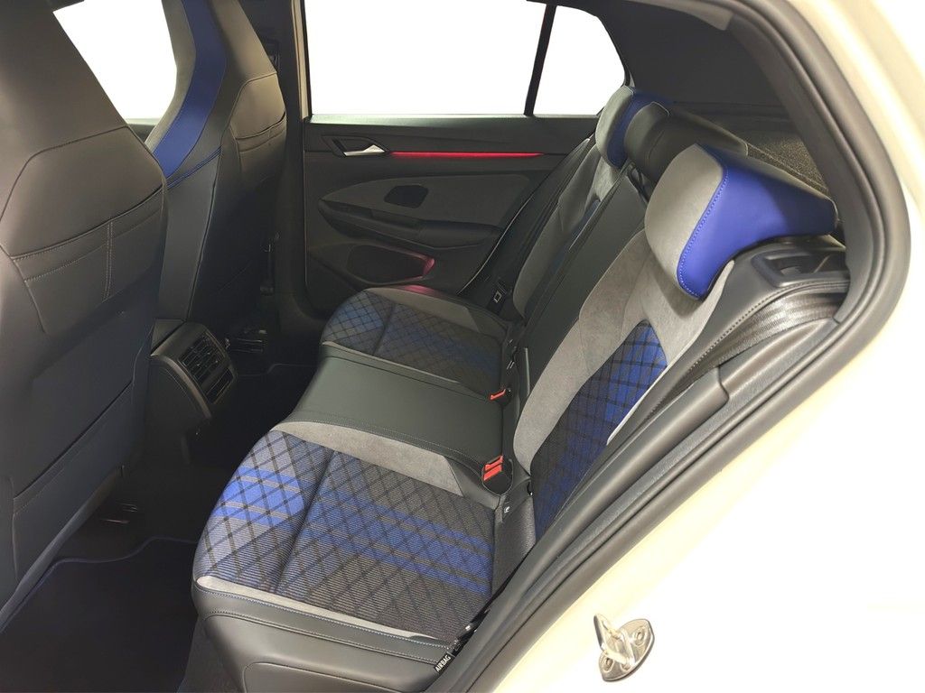 Volkswagen Golf VIII 2.0 TSI DSG 4Motion R DCC PANO*HUD*HAR foto 17