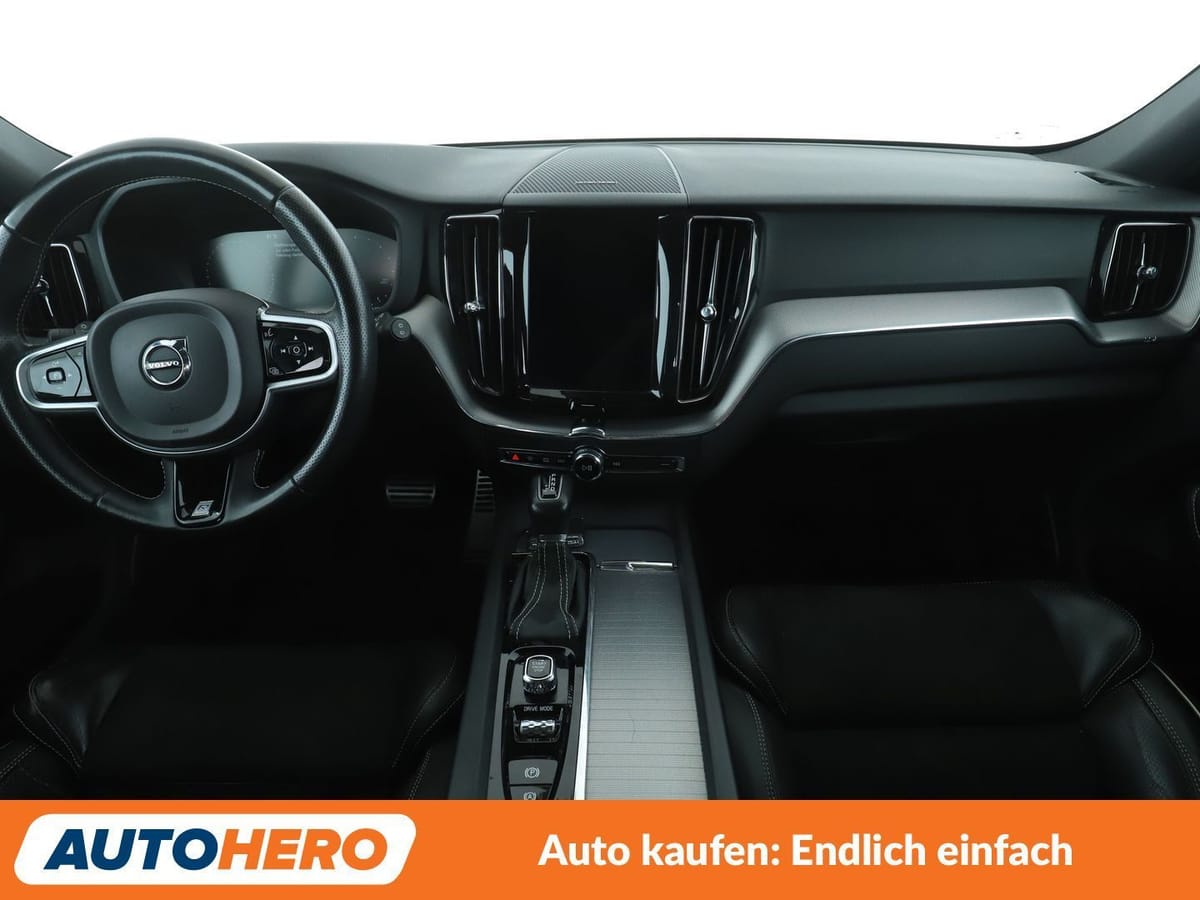 Volvo XC60 2.0 D4 R Design AWD Aut. NAVI LED TEMPO PDC foto 12