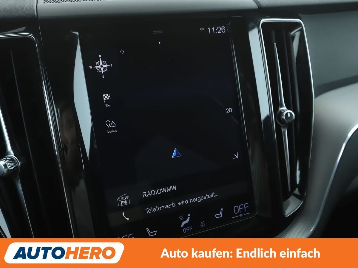 Volvo XC60 2.0 D4 R Design AWD Aut. NAVI LED TEMPO PDC foto 22