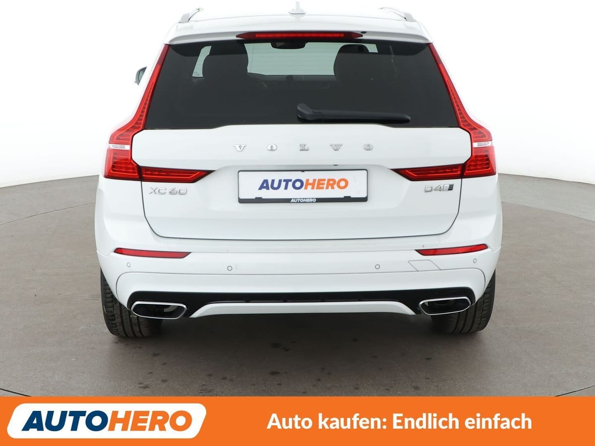 Volvo XC60 2.0 D4 R Design AWD Aut. NAVI LED TEMPO PDC foto 5
