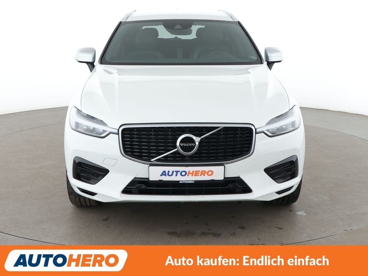 Volvo XC60 2.0 D4 R Design AWD Aut. NAVI LED TEMPO PDC foto 9