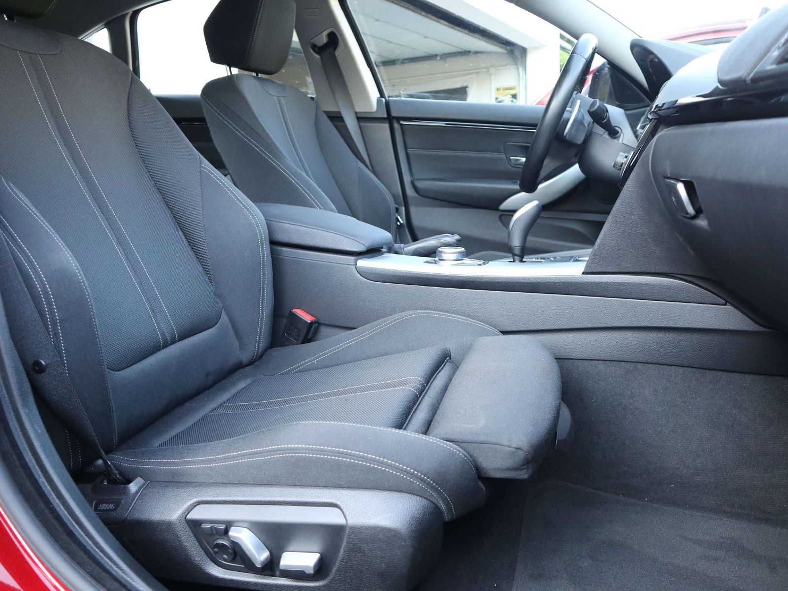 BMW 440 Gran Coupe xDrive Sport Line M Kamera LED 18 foto 17