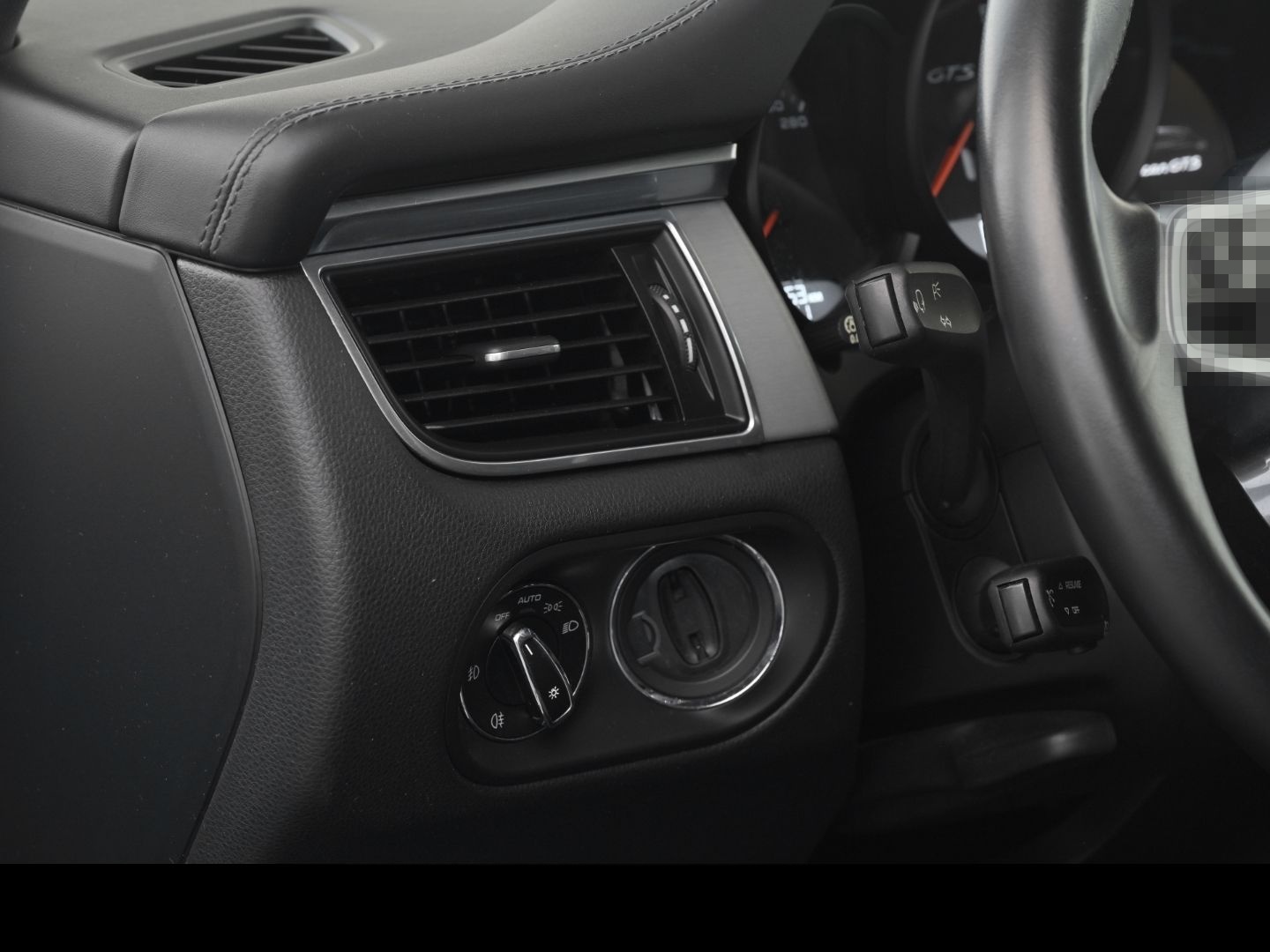 Porsche Macan GTS Standheizung Luftfederung Sportabgas foto 14