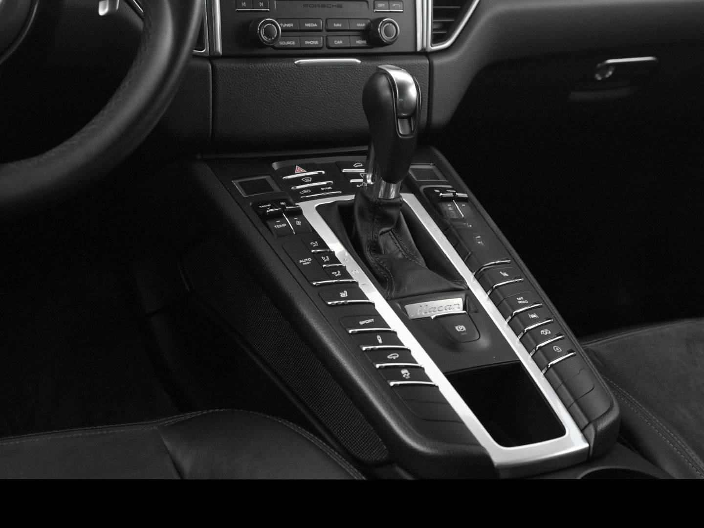 Porsche Macan GTS Standheizung Luftfederung Sportabgas foto 21