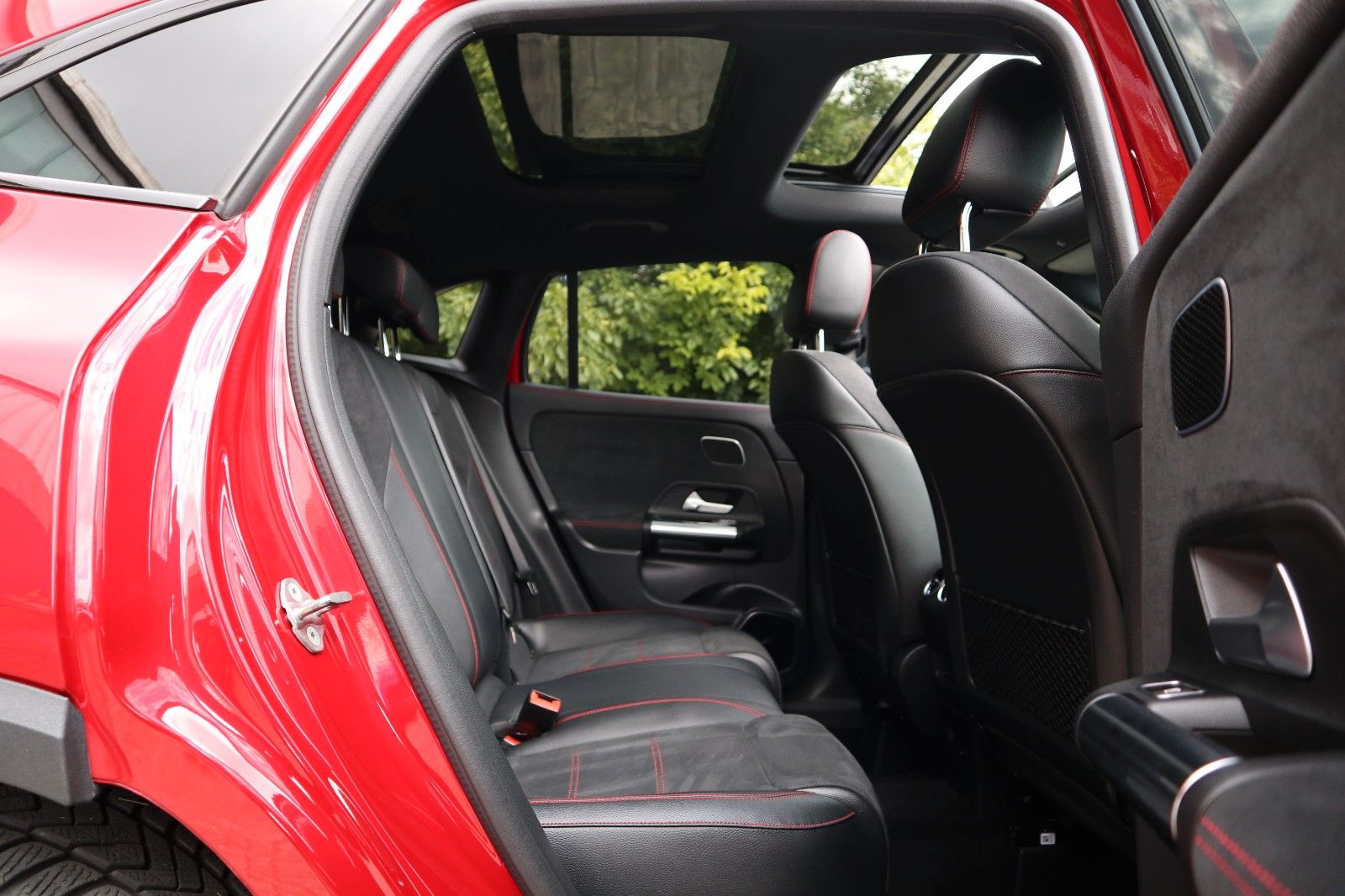 Mercedes-Benz GLA 45 AMG/ALLRAD/LED/VIRTUAL COCKPIT/SCHECKHEFT foto 14